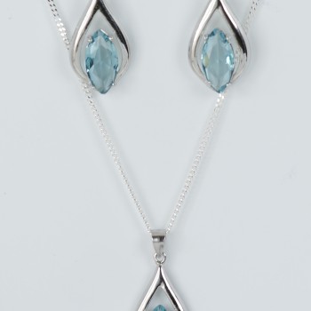 Sterling Silver Aquamarine Teardrop  Shaped Pendant and Matching Drop Earrings